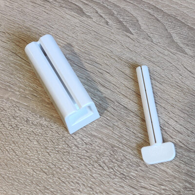 ProZone Standing Tube Squeezer W-0132 Premium White