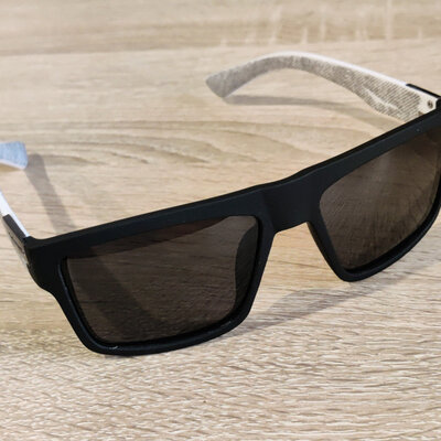 Kasian LR918 UV400 Black/White