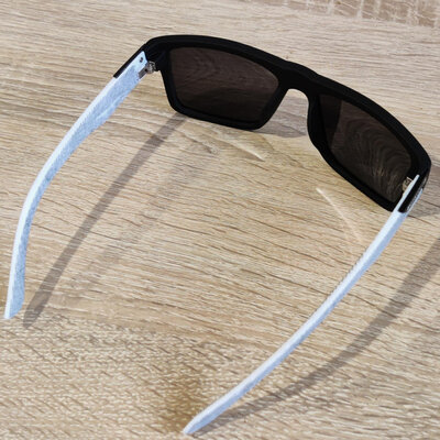 Kasian LR918 UV400 Black/White