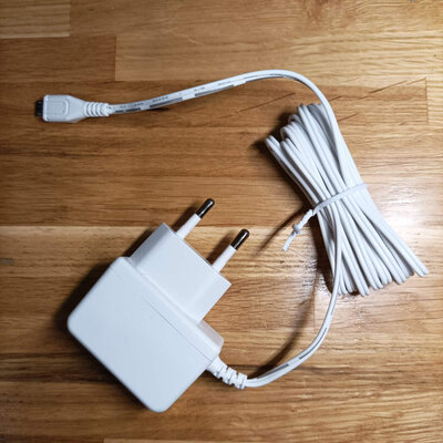 SZTY TPA-97H050100VW01 5V/1A (2.4m) White