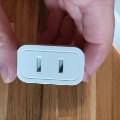 HT-9129-48 (2.5A 250V) Compact US to EU Plug White